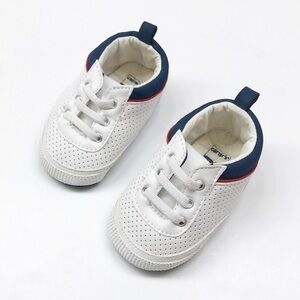 Carter's white baby walker crib tennis shoes